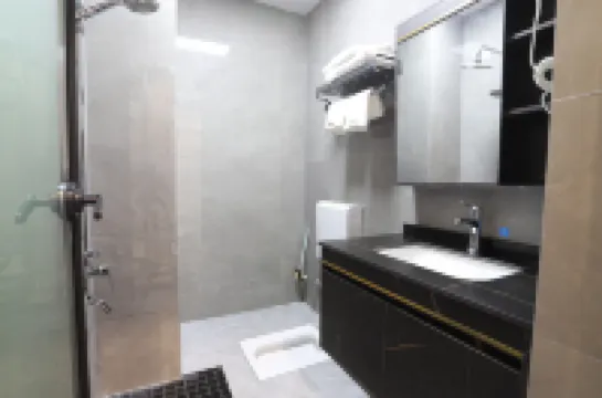 Weiweilai Light Luxury Hotel