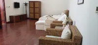 Bayuquan Xiongyue Wangyuhe Private Hot Spring Courtyard House