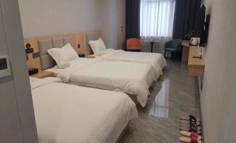 Yihe Hotel (Dali Dongfu Square)