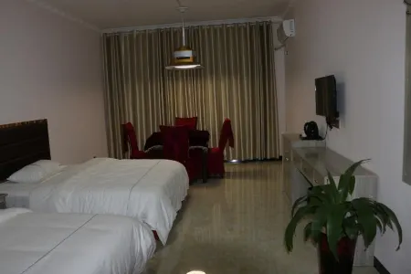 Linxiang Huating Business Hotel