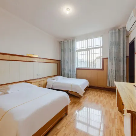 Xianfeng Yuelai Hotel