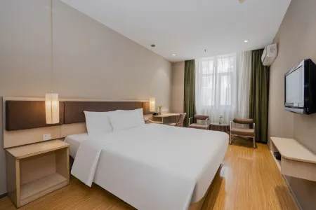 Motel Hotel (Nanjing Medical University Longmian Avenue Subway Station)