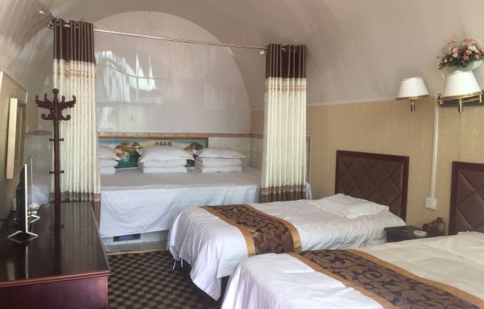 Yilv Sunshine Inn