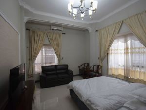 Dongxing Guomen e Homestay