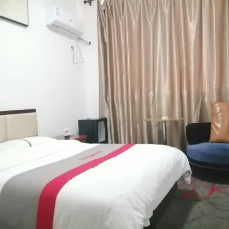 weinanxianxuanguo hotel
