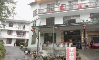 Rhinoceros Valley Mountain Farm