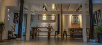 Zhenjiang Liangjianfang Chinese Inn Hotels in Zhenjiang