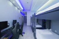 Xiaoyi Binguo E-sports Theme Apartment - balcony