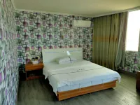 Ronghua Hotel Hotels in Yangshan County
