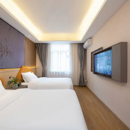 IU Hotel (Zigong Sichuan Light Chemical University Libaihe Campus)
