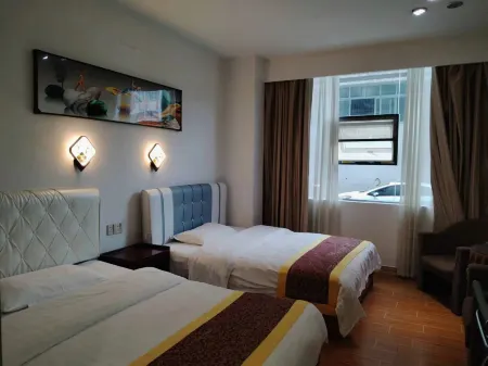 Pingchang Hengyue Business Hotel