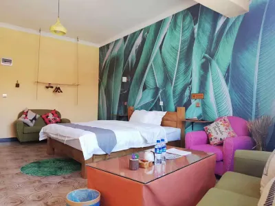 Nianlun Theme Hotel