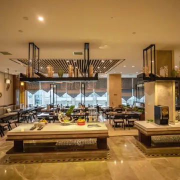 BiYang ShangDongZunYue International Hotel