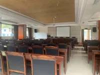 Nujiang Holiday Hotel Hotel a Lushui
