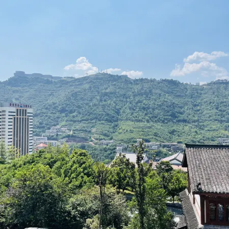 Renhuai Feixue Inn