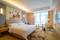 Sunshine International Hotel (Yueyang Xiangyin Dequan Shopping Center Branch) Hotels near Helong Lake