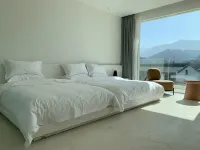 THE MIST VILLA Hotels in Taibai