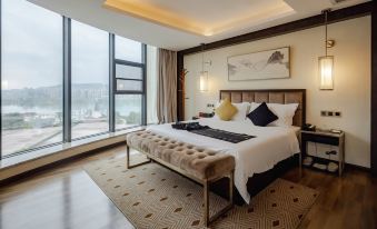 Binjiang Celebrity Holiday Hotel