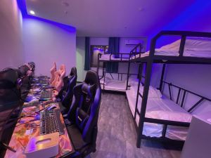 Luohe Unbound E-sports Hotel (Xintiandi Branch)