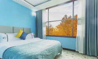 Qingzhen Platinum Hotel (Yunling Middle Road Branch)