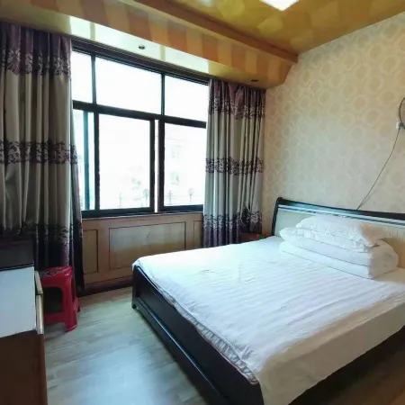 Xifeng Xinye Inn