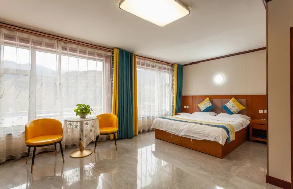 五台山四小碗八大碗民宿