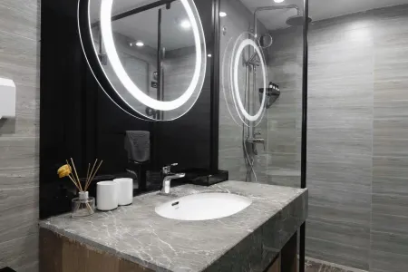 Holiday River View Hotel, Chongqing (Jiefangbei Hongyadong)