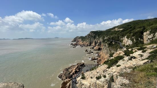 这次是两个家庭一起来嵊泗列岛旅游，选择了这个景区，景区的风景