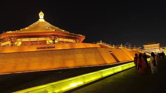 深度體驗大唐盛世，天堂明堂夜景太美了，站在天堂寶塔頂樓，一言