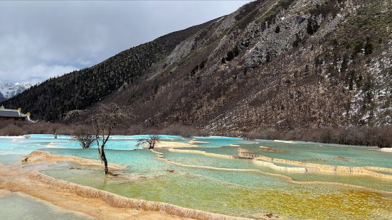 观光车限制不合理，你景区是下午4点停止入园，索道5点停止运行