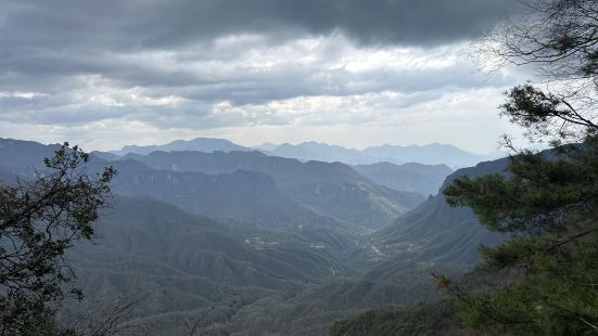 六大景區聯票性價比高，神農架值得一游，各個景區各有特色，神農