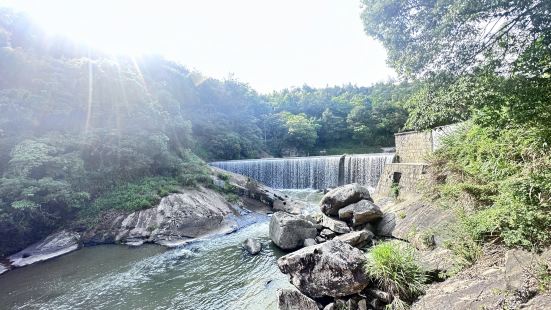 这是第二次过来玩，从湄洲岛过来的，门票不贵，据说这里的寺庙很