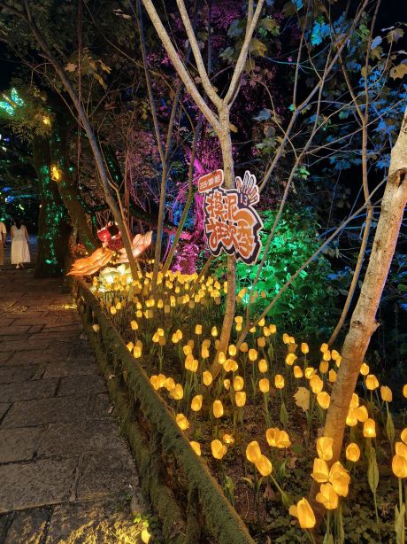 最新】芙蓉鎮 - チケット、営業時間、口コミ、写真 [2026年] Trip.com