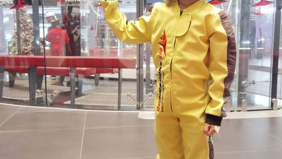 优点：感受飞的感觉，教练很负责，培训很到位。缺点：较死板，改