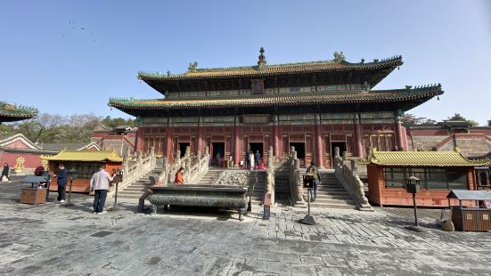 据说这是承德唯一有僧人常住的寺院，当日无法师活动，可以见到院