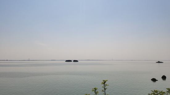 第一次去，很不錯。風景很好，坐快艇很刺激。島上風景很不錯，適