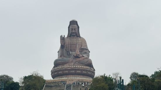 贵为广东四大名山之一的西樵山，其实并不高，景色还不错，宝峰寺