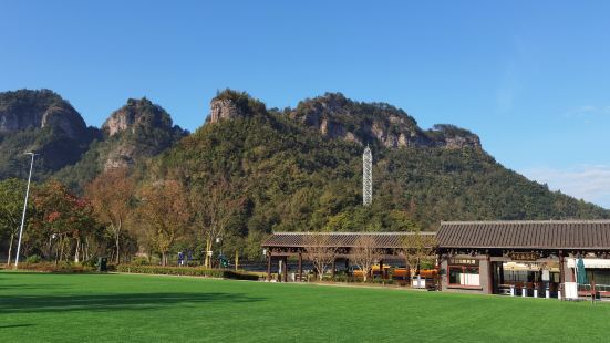 浙江十九峰风景区，天然植物负氧离子含量高，风景秀丽，依山傍水