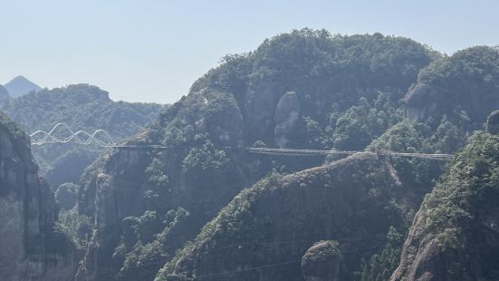 可以與黃山媲美的神仙居 人行扶梯大概也就這裡有了 步道有鏤空