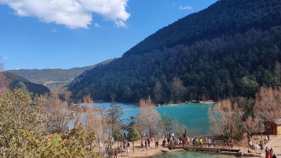 来丽江必须来玉龙雪山，师傅很负责，没有额外收费，时间控制的也