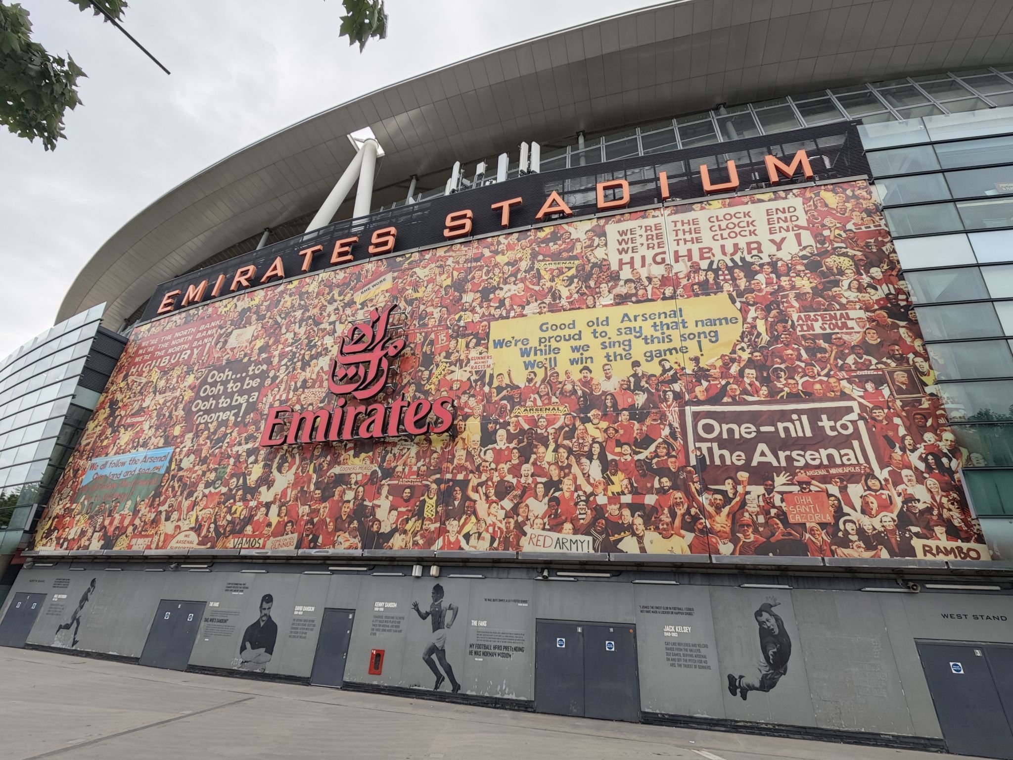 Emirates Stadium Biểu Tượng Mới Của Pháo Thủ - Khám Phá Mỗi Ngóc Ngách Tại Nơi Đây