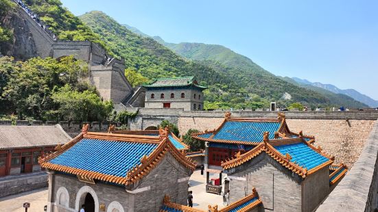 居庸关长城，位于北京市昌平区，是万里长城的重要关隘，被誉为&