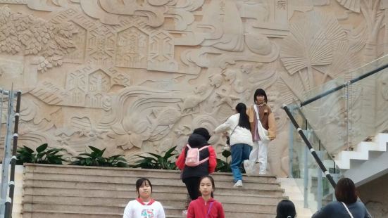 这里很值得去展馆海南省博物馆是一座充满历史和文化内涵的博物馆