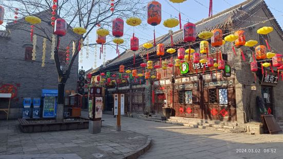 周村古商城还是不错的，被称为中国第一村，电视剧旱码头和大染坊
