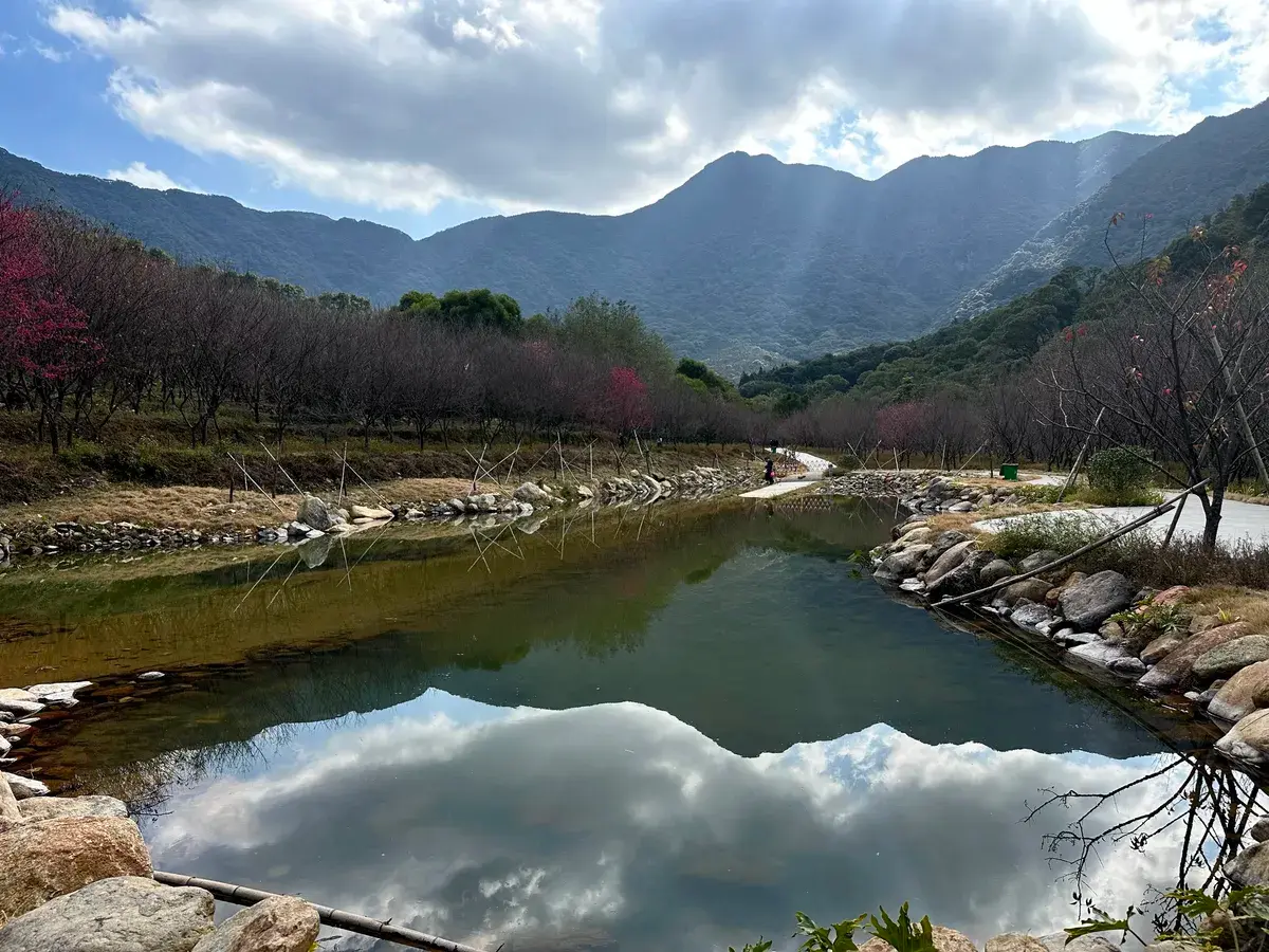 Lingshi (Spirit Rock) Mountain National Forest Park