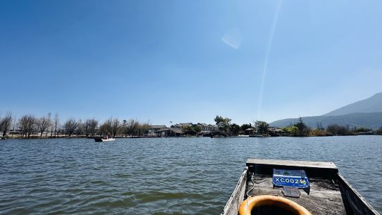 非常好的体验，大理西湖跟杭州西湖很不一样，可以泛舟，可以品茶