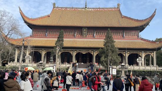 去過西嶽廟，東嶽廟，這次路過南嶽衡山，拜拜南嶽大廟。比較起來