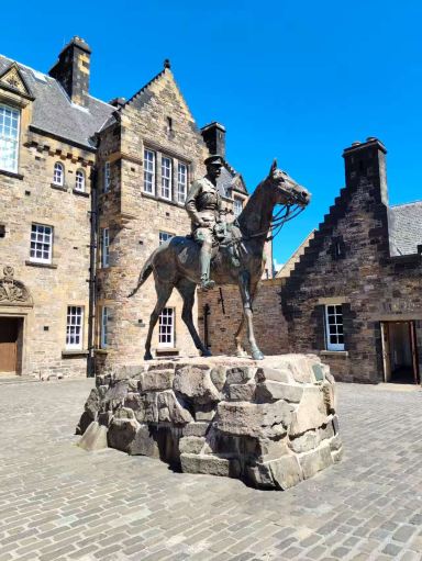 Edinburgh Castle Tickets [2026] - Promos, Prices, Reviews