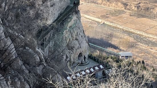 真的很不錯沒想到我們大邢台還有這樣的地方山水一體，坐船進山從