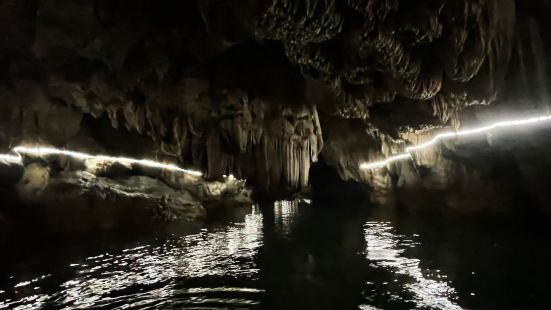 在通灵大峡谷和古龙山大峡谷之间选择了这里，只为了好评率高的漂